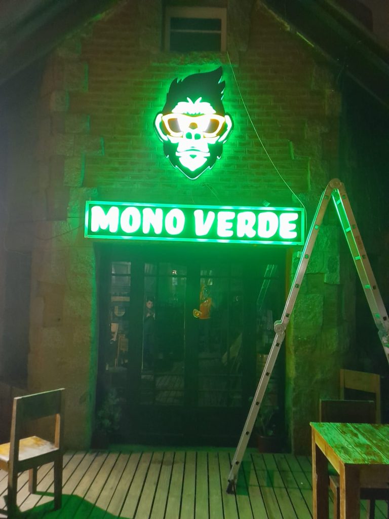 mono verde